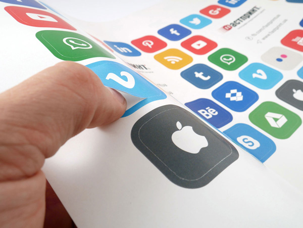 Как происходит печать наклеек 2